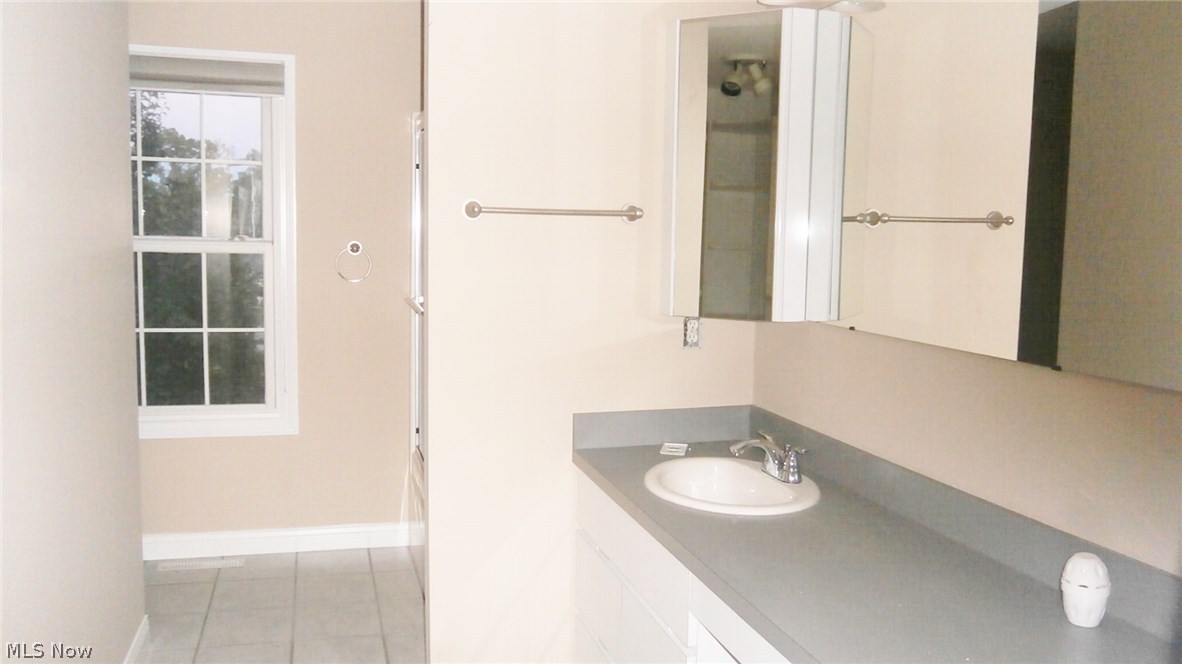 12360 Falcon Ridge Road Chesterland, OH 44026 - Photo 17 of 25 Gallery Image 17