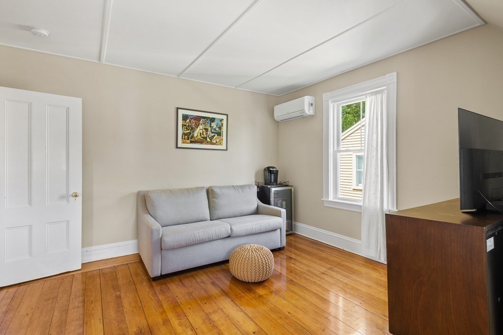 25 Staples Street Melrose, MA 02176 - Photo 22 of 40