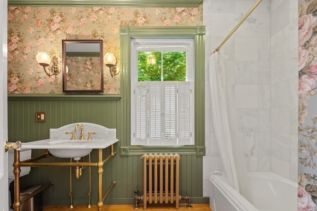 25 Staples Street Melrose, MA 02176 - Photo 29 of 40