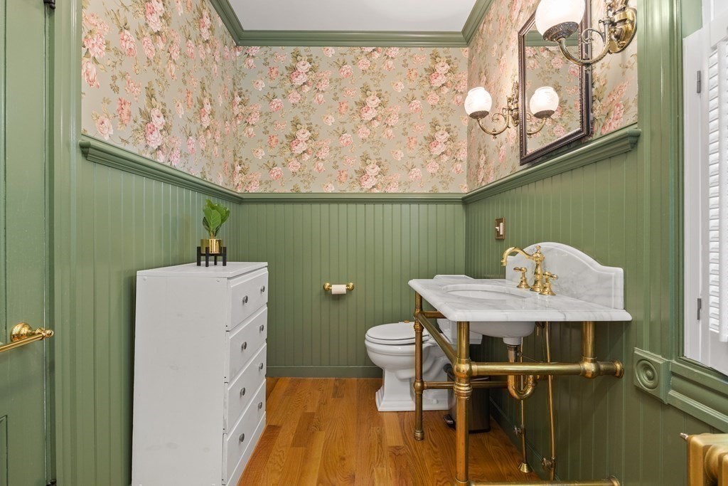 25 Staples Street Melrose, MA 02176 - Photo 30 of 40