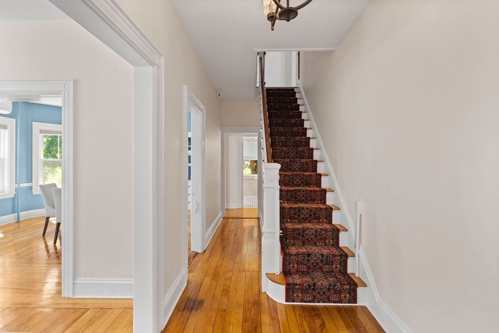 25 Staples Street Melrose, MA 02176 - Photo 3 of 40