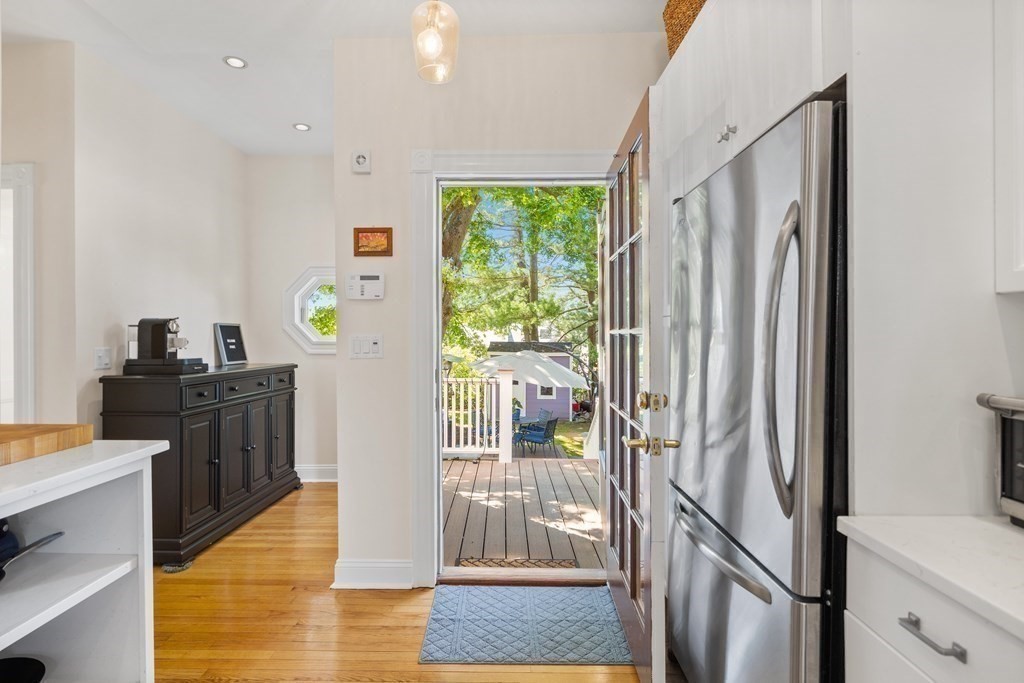 25 Staples Street Melrose, MA 02176 - Photo 32 of 40