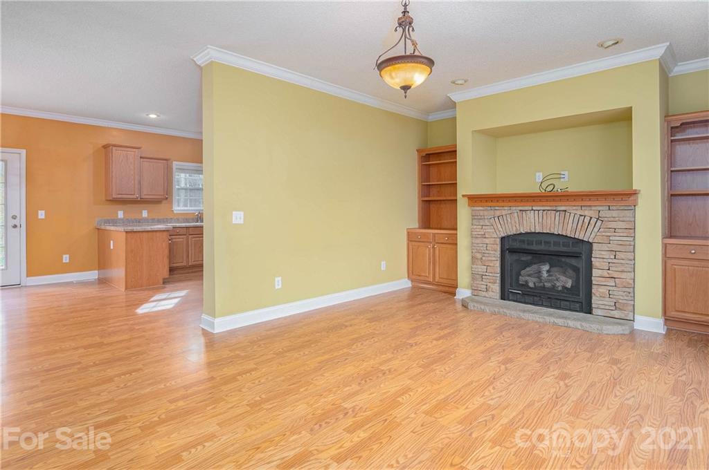 832 Jenkins Valley Road Alexander, NC 28701 - Photo 5 of 33 Gallery Image 5