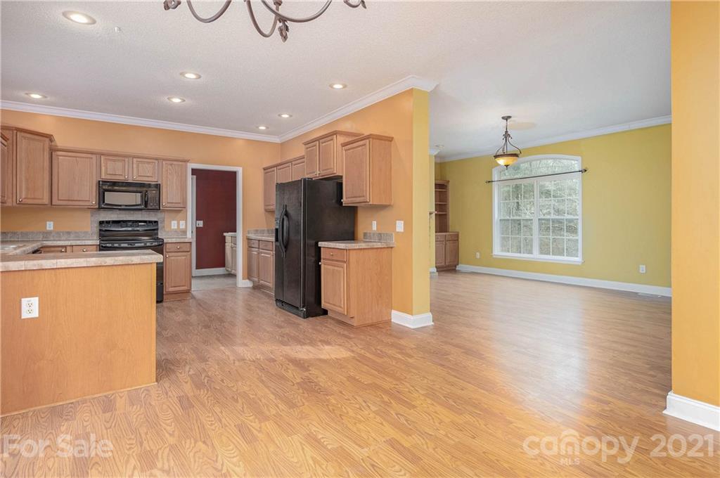 832 Jenkins Valley Road Alexander, NC 28701 - Photo 6 of 33 Gallery Image 6