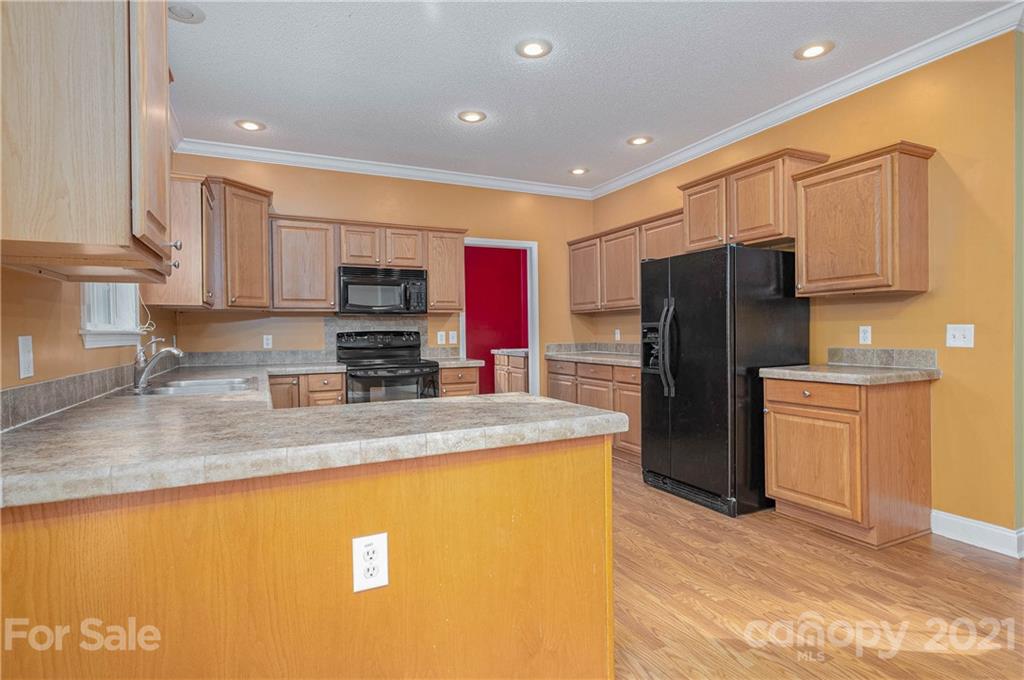 832 Jenkins Valley Road Alexander, NC 28701 - Photo 7 of 33 Gallery Image 7