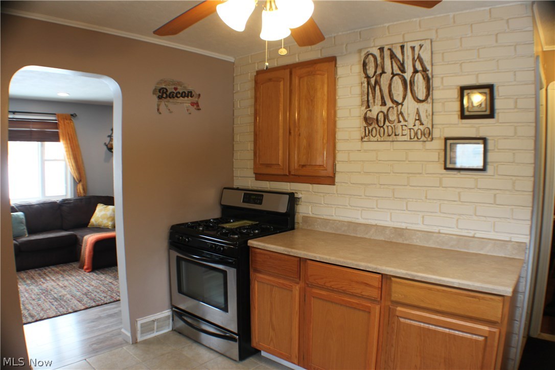 8152 Ridge Road North Royalton, OH 44133 - Photo 4 of 19