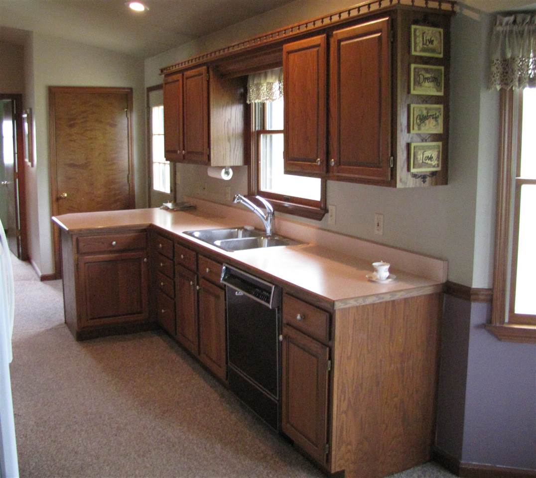 20799 Rivers Edge Drive Goshen, IN 46528 - Photo 5 of 29 Gallery Image 5