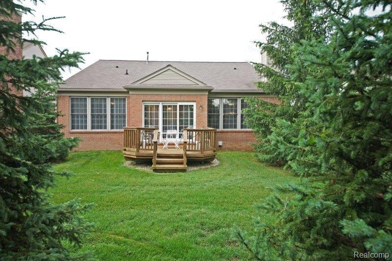 11211 Pinehurst Road, Unit 11 Plymouth, MI 48170 - Photo 13 of 14 Private Deck