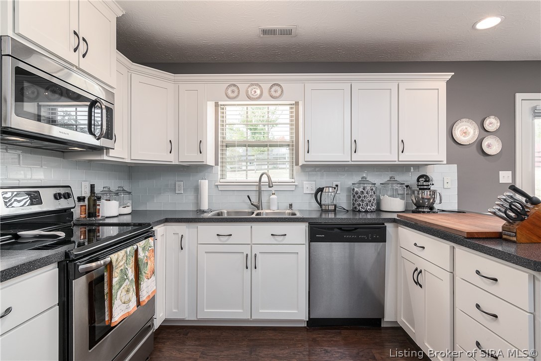 5506 Sky Ridge Road Charlestown, IN 47111 - Photo 14 of 30 Gallery Image 14