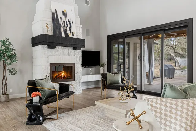 $2,199,000 | 4018 Bee Creek Road, Spicewood, TX 78669