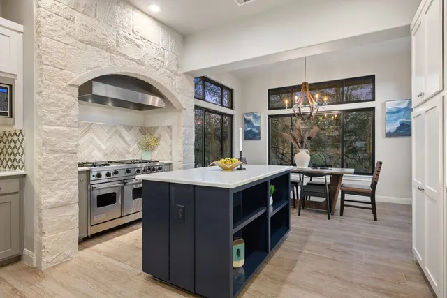 $2,199,000 | 4018 Bee Creek Road, Spicewood, TX 78669