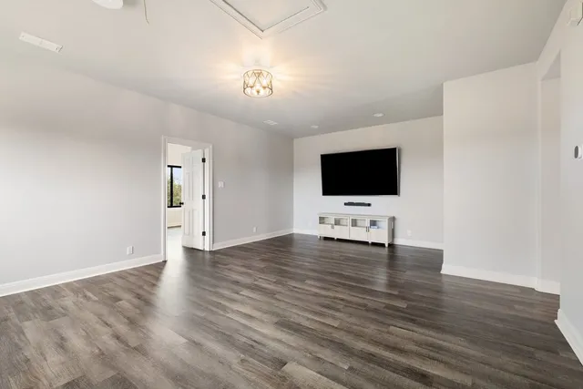 $2,199,000 | 4018 Bee Creek Road, Spicewood, TX 78669