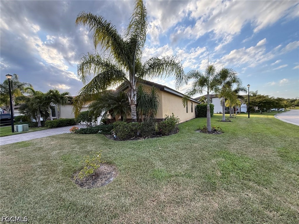 12963 Pemberton Way Fort Myers, FL 33913 - Photo 4 of 49