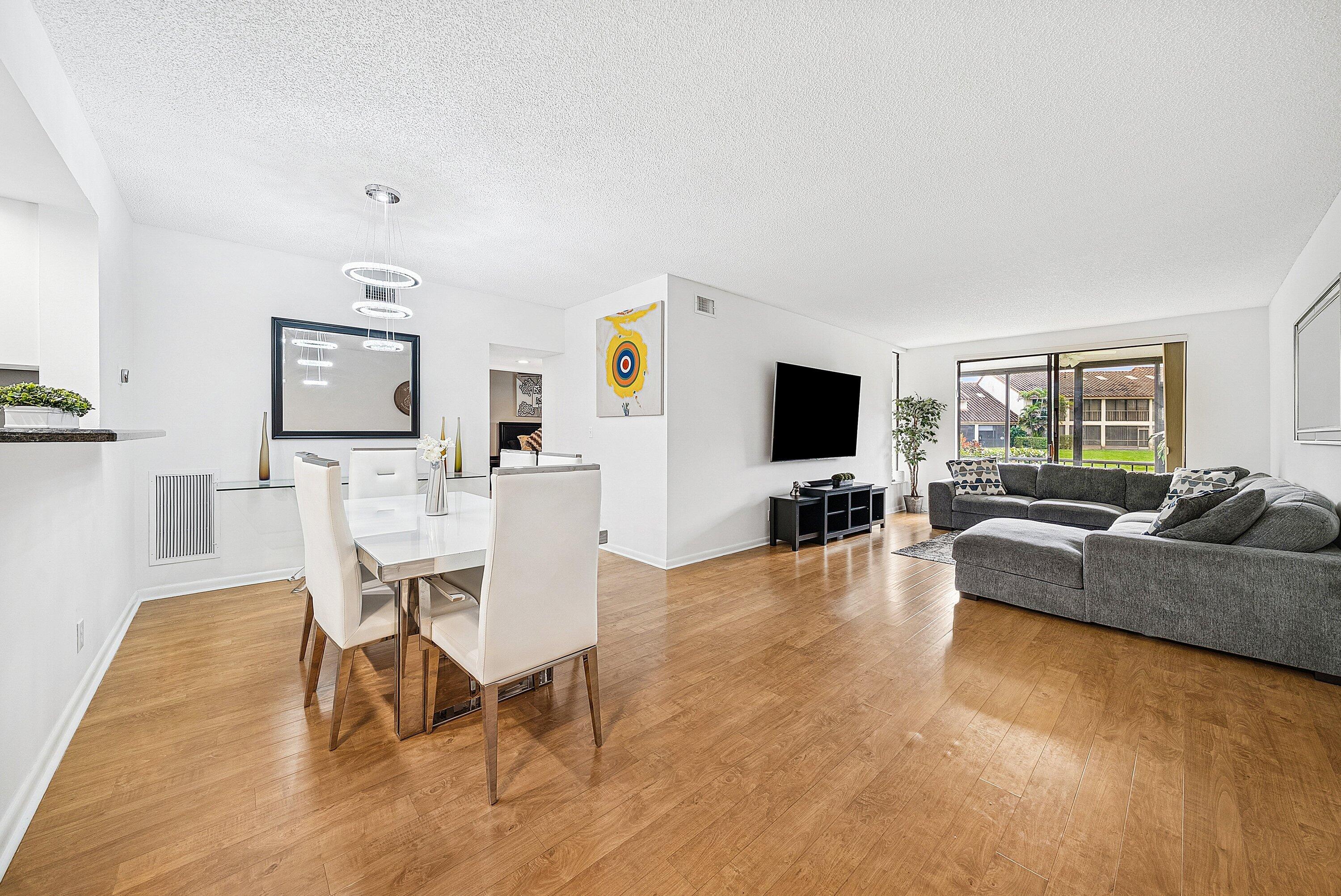 7933 La Mirada Drive Boca Raton, FL 33433 - Photo 7 of 33 011-7933LaMiradaDrive-BocaRaton-FL-33433