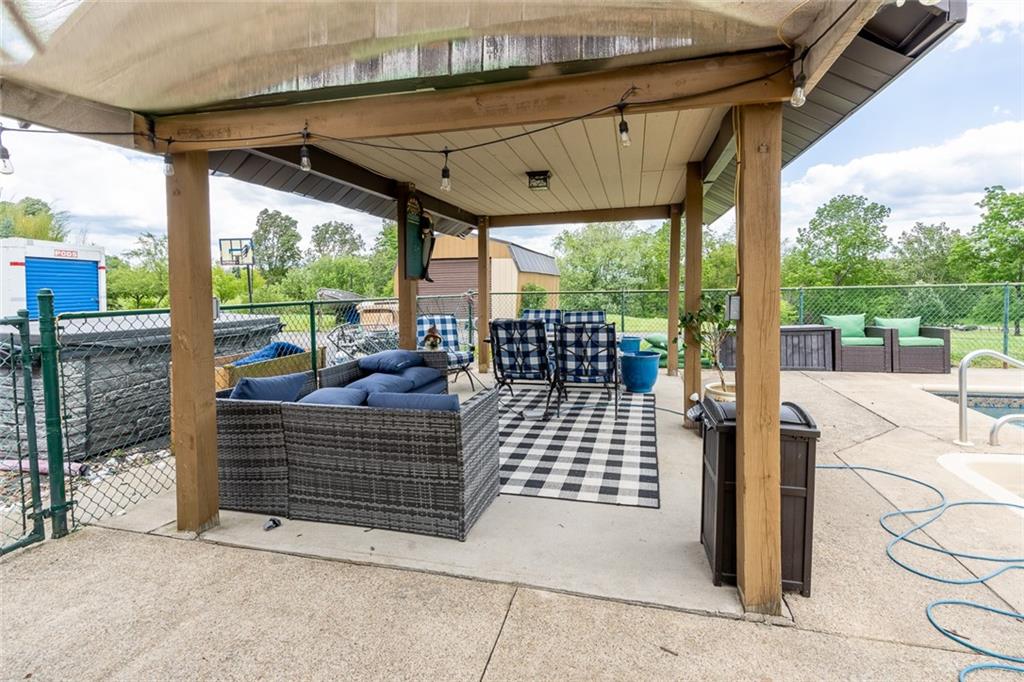 181 Hamtom Road Eighty Four, PA 15330 - Photo 39 of 42 a view of outdoor space