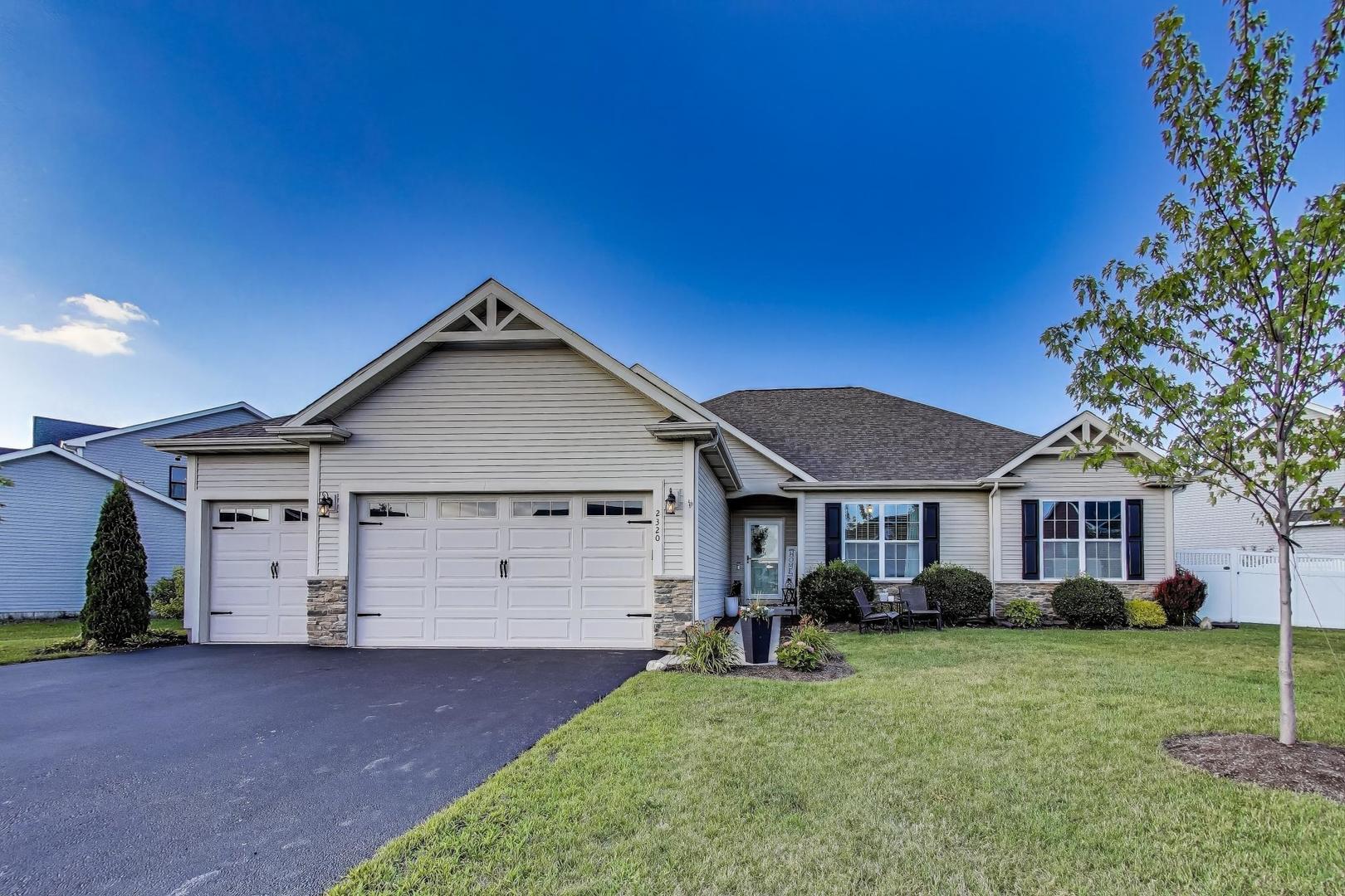 2320 Coventry Circle South Sycamore, IL 60178 - Photo 1 of 41