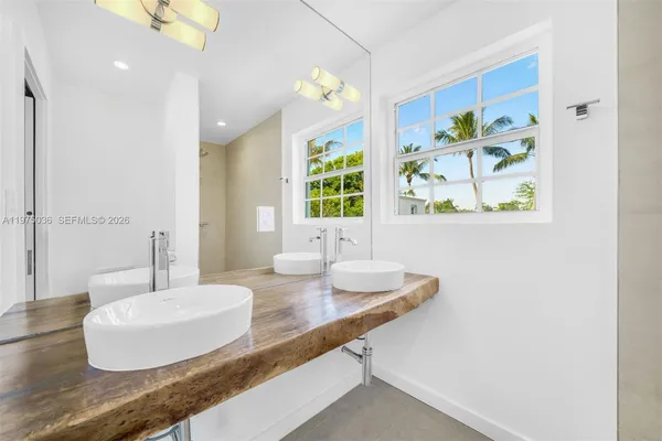 $29,000 | 939 West 47th Court, Miami Beach, FL 33140