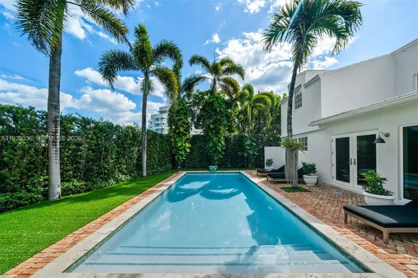 $29,000 | 939 West 47th Court, Miami Beach, FL 33140