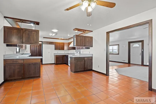 $899,000 | 165 North 900 West, Blackfoot, ID 83221