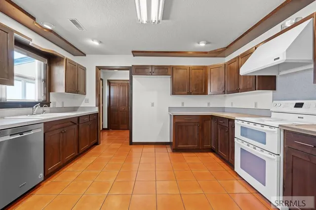 $899,000 | 165 North 900 West, Blackfoot, ID 83221