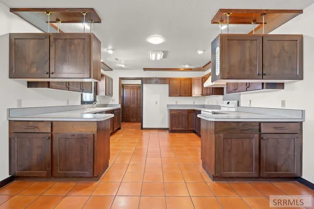 $899,000 | 165 North 900 West, Blackfoot, ID 83221