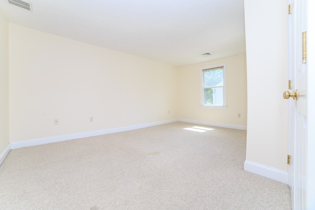 54 Beaconwood Road, Unit 2 Newton, MA 02461 - Photo 16 of 30 Gallery Image 16
