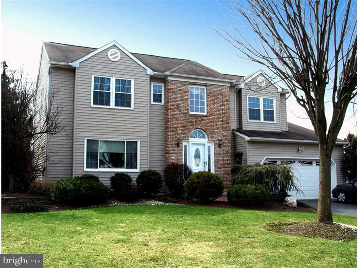 47 Perilli Drive Hamilton, NJ 08610 - Photo 1 of 22 Front Yard