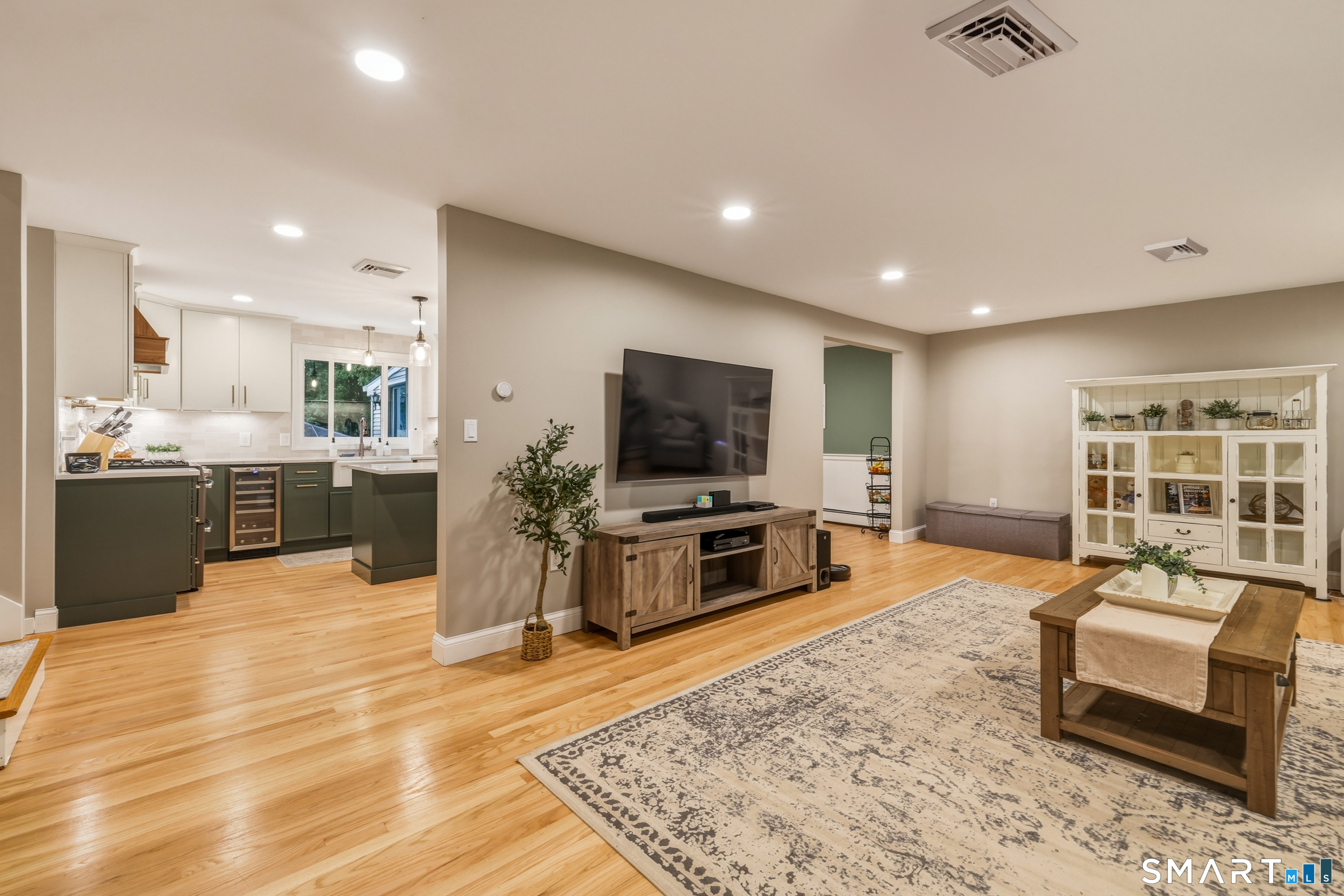 44 High Tower Road Southington, CT 06489 - Photo 6 of 40