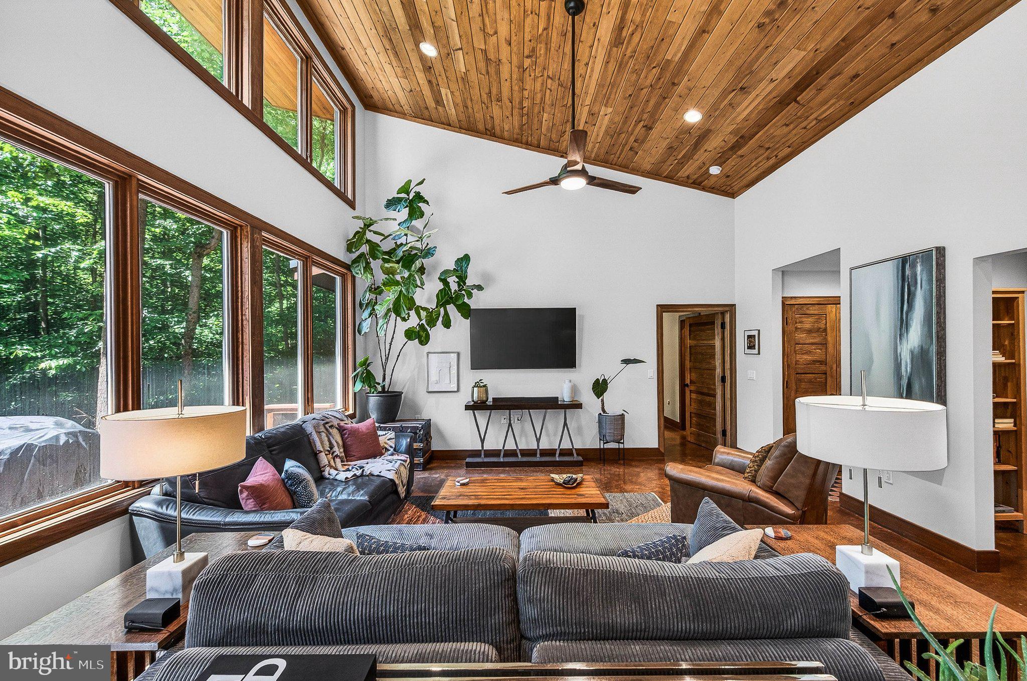 13311 Wilt Store Road Leesburg, VA 20176 - Photo 15 of 64 Bright, airy living space with nature views.