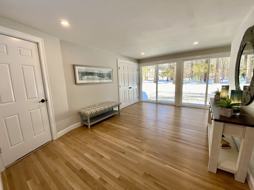 16 Sears Road Wayland, MA 01778 - Photo 8 of 40