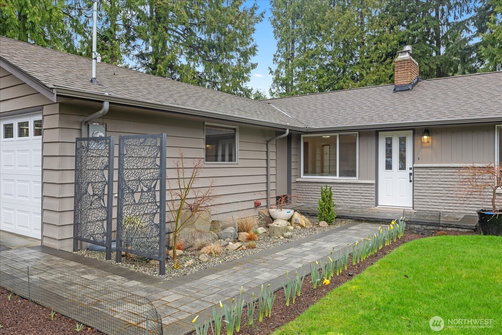 8125 186th Street Southwest Edmonds, WA 98026 - Photo 3 of 40