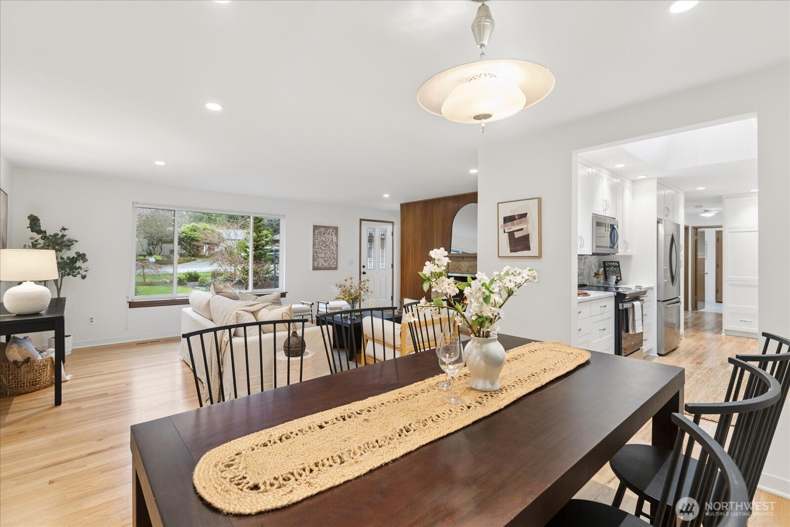8125 186th Street Southwest Edmonds, WA 98026 - Photo 10 of 40