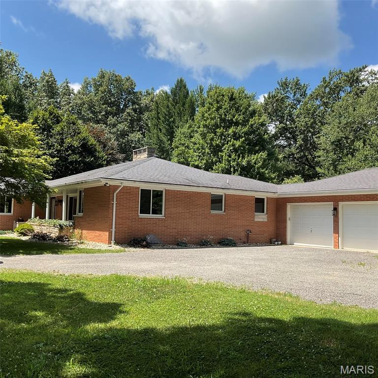 4303 Highway 160 Highland, IL 62249 - Photo 30 of 54