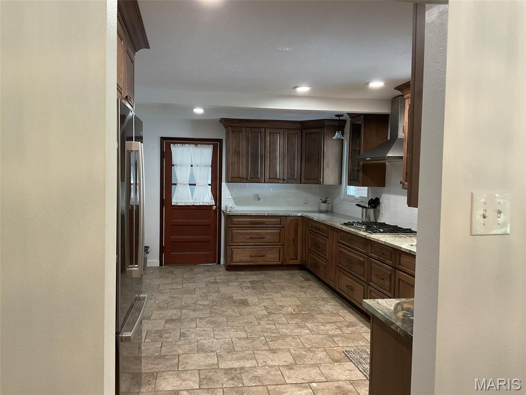 4303 Highway 160 Highland, IL 62249 - Photo 6 of 54