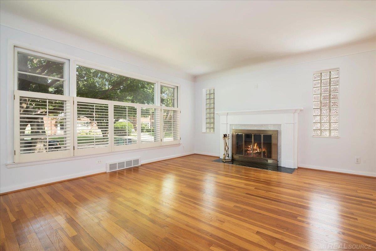 735 Harcourt Road, Unit 737 HARCOURT ROAD Grosse Pointe Park, MI 48230 - Photo 14 of 35