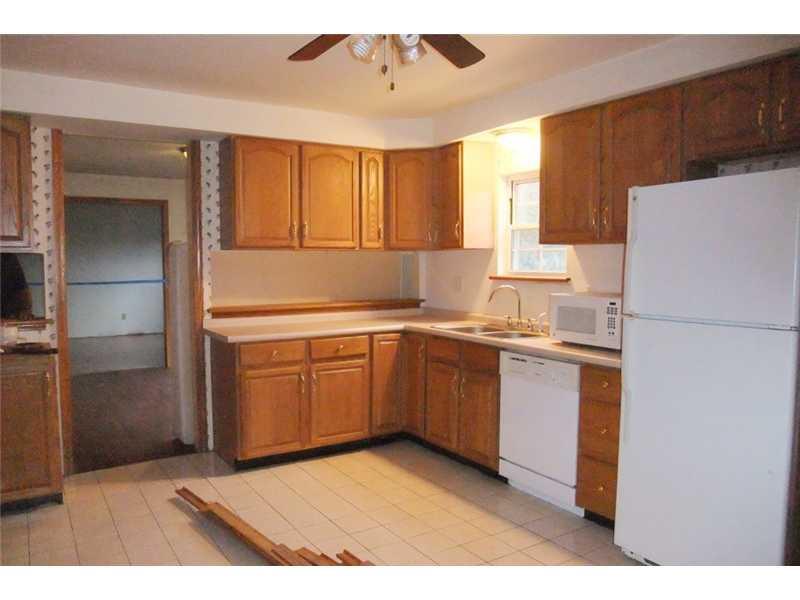 64 McChain Road Finleyville, PA 15332 - Photo 14 of 22 Kitchen.
