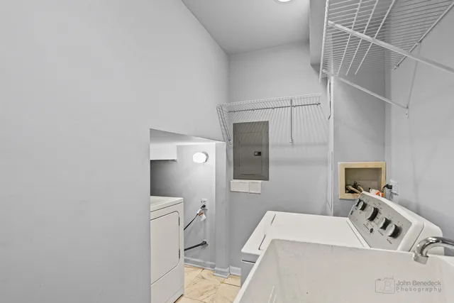 $359,990 | 120 Chicago Avenue, Unit A, Oak Park, IL 60302