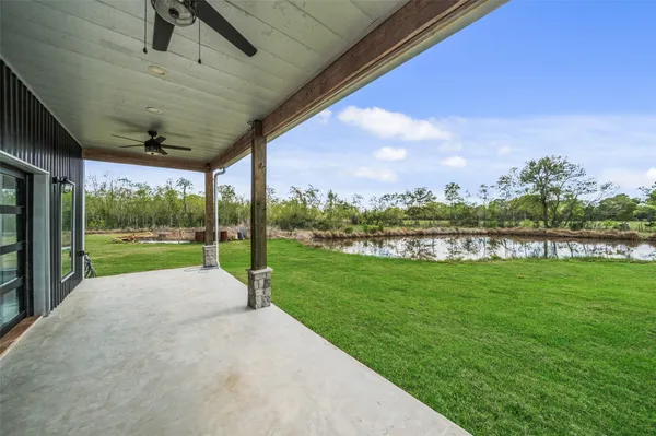 $695,000 | 975 County Road 182, Liberty, TX 77575