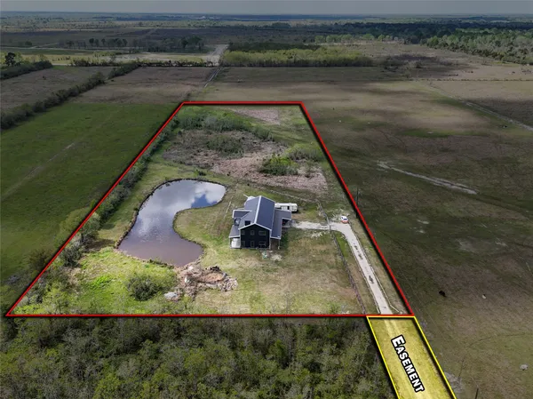 $695,000 | 975 County Road 182, Liberty, TX 77575