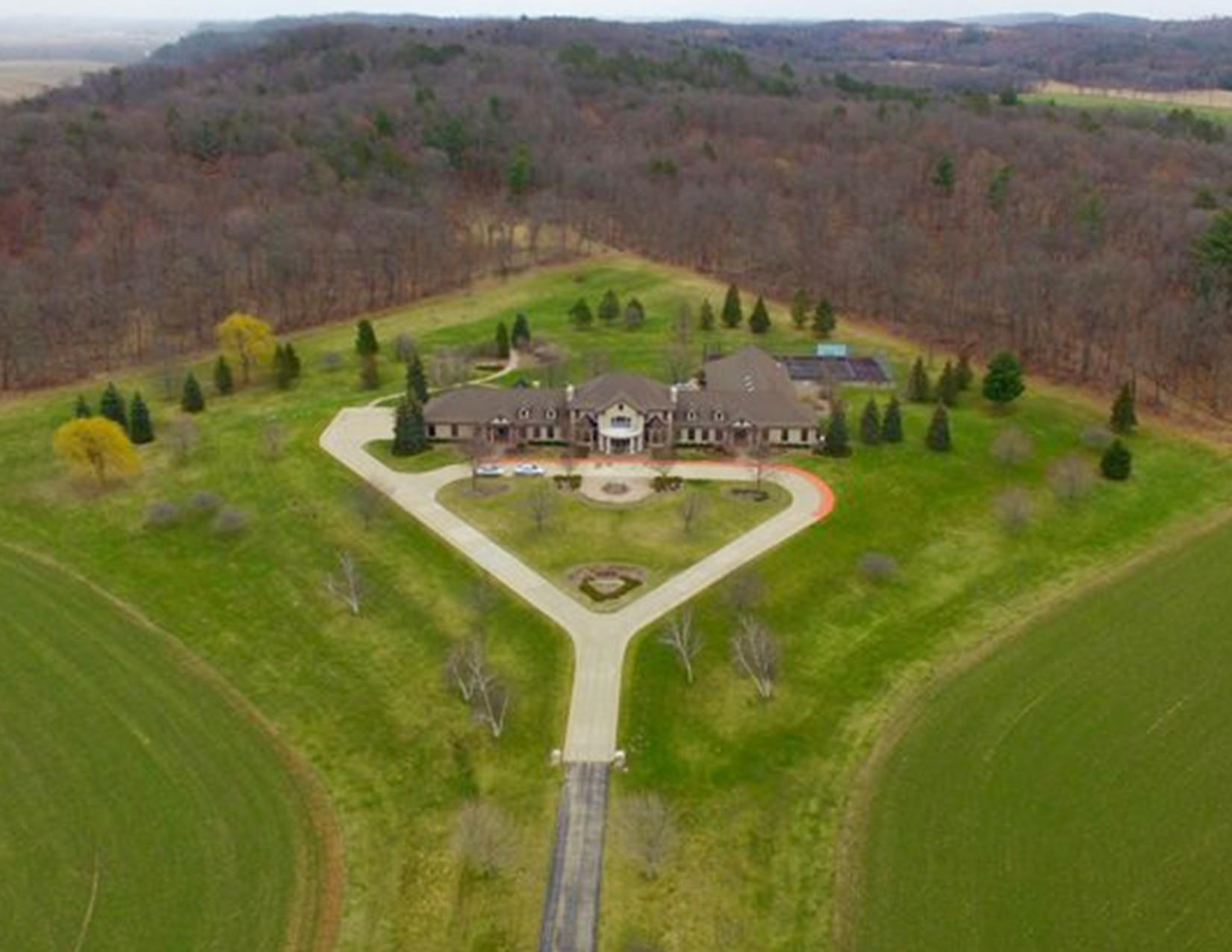 511 Town Shop Road Camp Douglas, WI 54618 - Photo 2 of 20