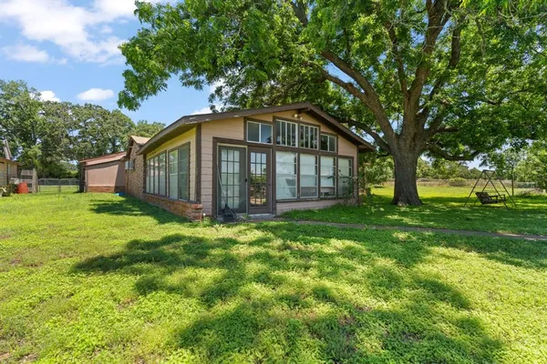 $215,000 | 665 Hcr 1432, Covington, TX 76636