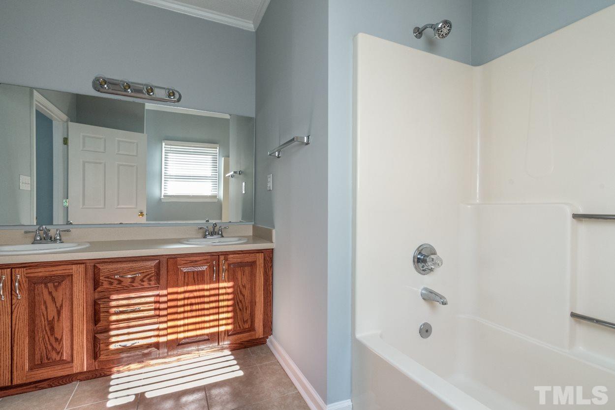 2804 West Jameson Road Raleigh, NC 27604 - Photo 8 of 22