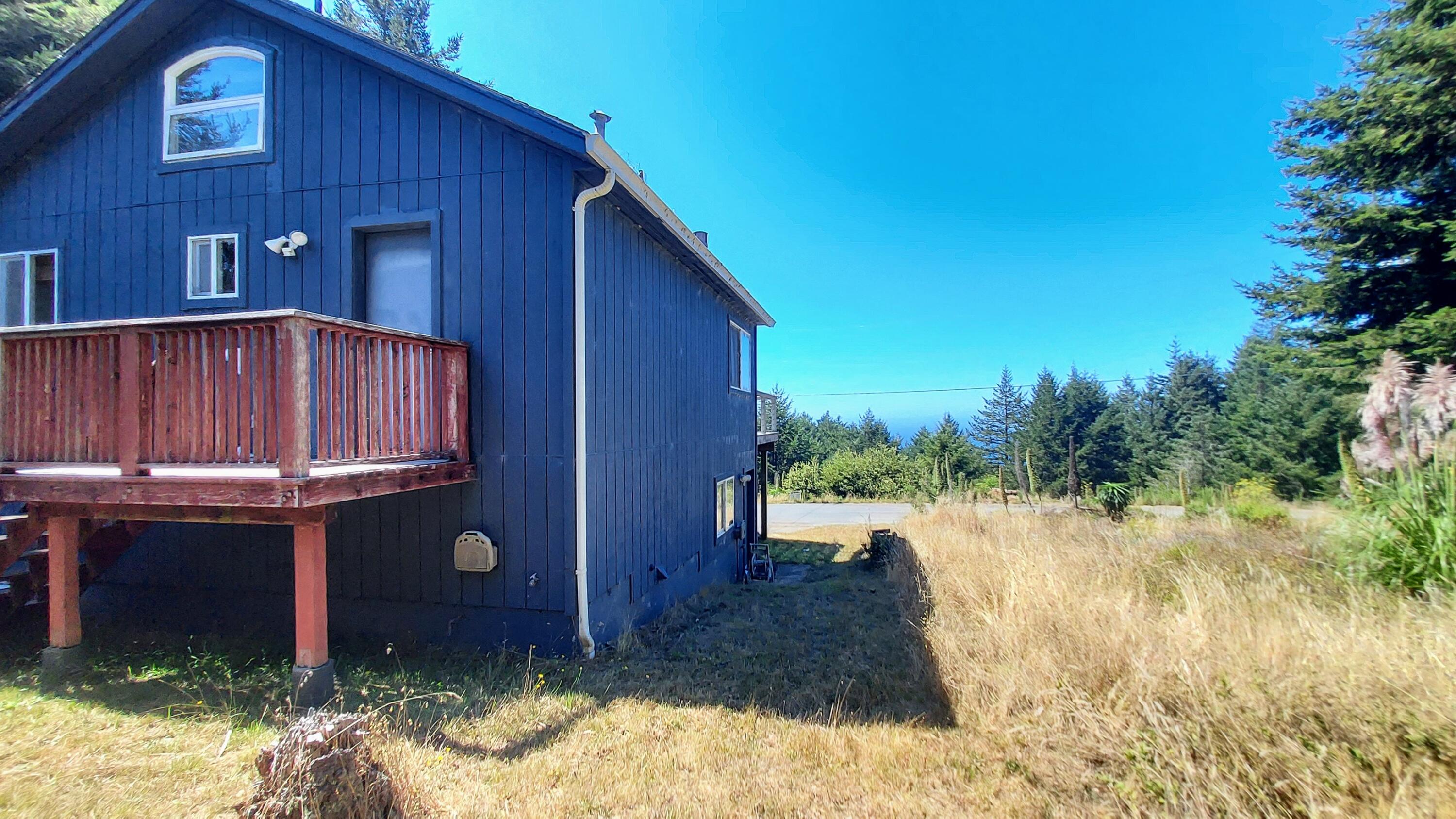 400 Seafoam Road Whitethorn, CA 95589 - Photo 41 of 57