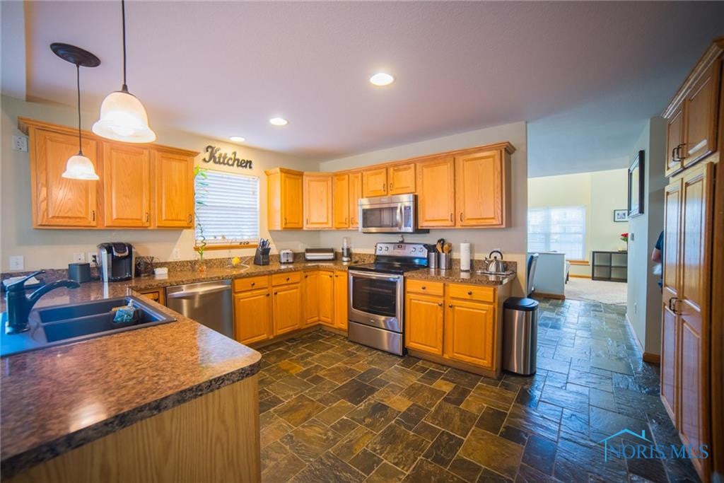 1495 Marsh Hawk Road Perrysburg, OH 43551 - Photo 8 of 26 Gallery Image 8