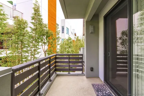 $1,949,900 | 2511 State Street, Carlsbad, CA 92008