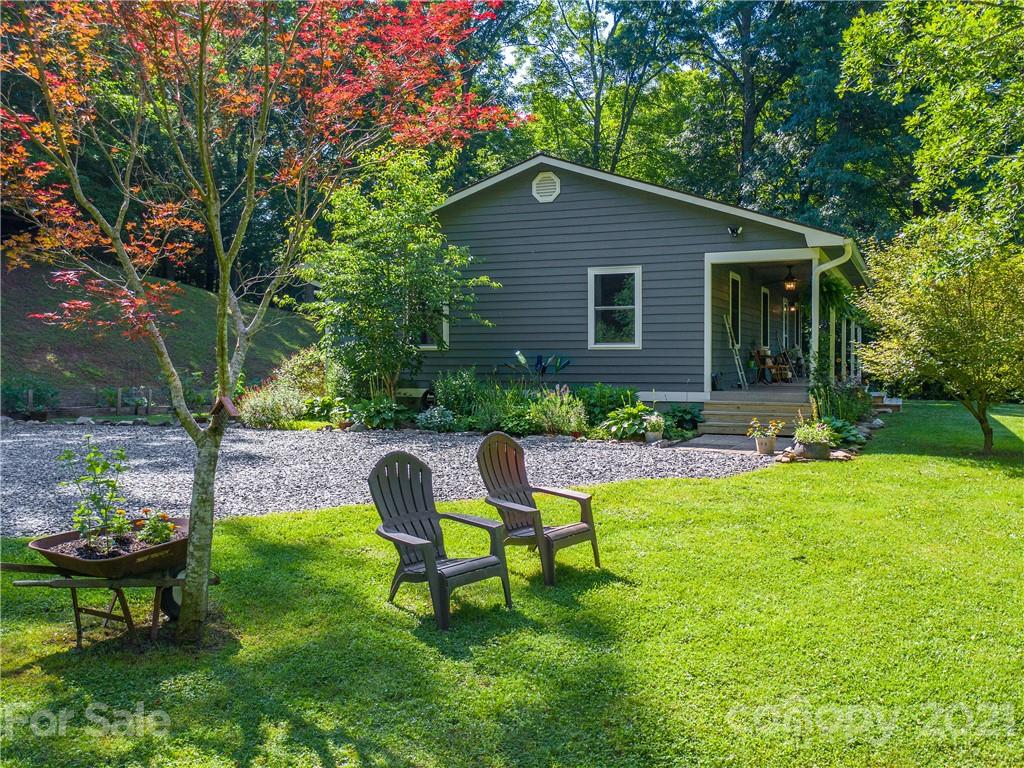 342 Monroe Tipton Road Marshall, NC 28753 - Photo 1 of 26 Gallery Image 1