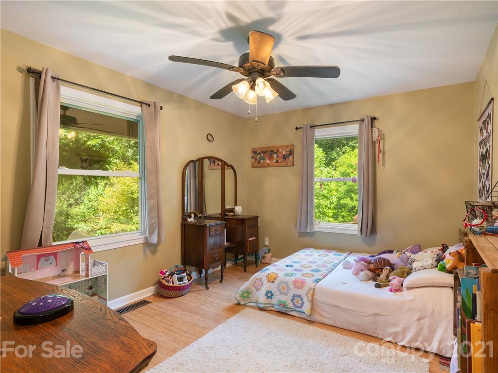 342 Monroe Tipton Road Marshall, NC 28753 - Photo 25 of 26 Gallery Image 25