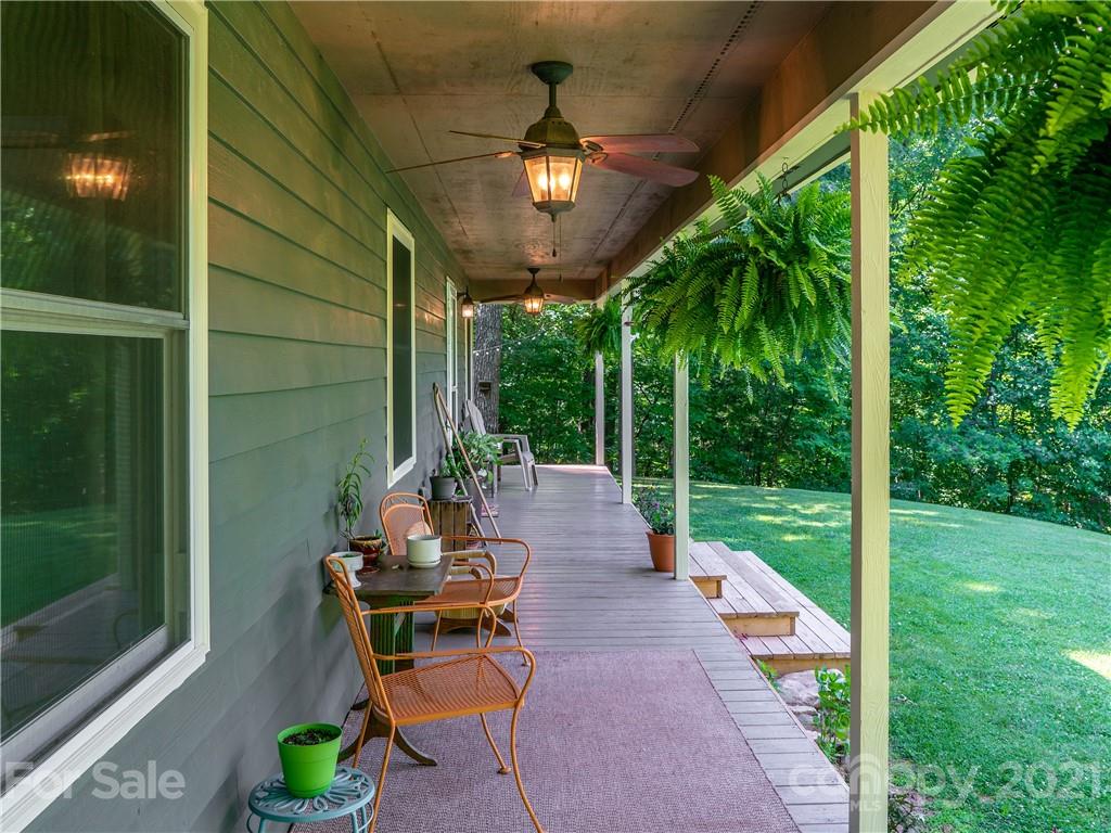 342 Monroe Tipton Road Marshall, NC 28753 - Photo 5 of 26 Gallery Image 5