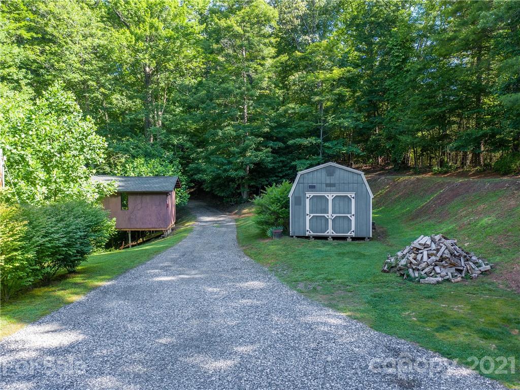 342 Monroe Tipton Road Marshall, NC 28753 - Photo 8 of 26 Gallery Image 8