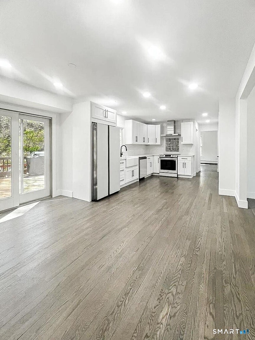 21 Field Rock Road Monroe, CT 06468 - Photo 9 of 37